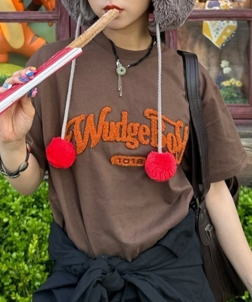 WudgeBoy（ワッジボーイ）の「Wudge Boy sagara ss tee（Tシャツ/カットソー・レディース・オフホワイト/杢グレー/ネイビー/マスタード/ブラウン・MEDIUM/LARGE/X-LARGE）」の3枚目の写真