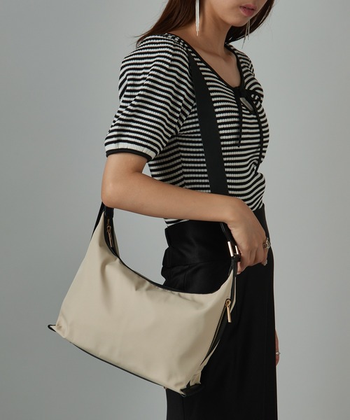 MIAN （ミアン）の「【MIAN】ナイロンショルダーバッグ / 2241-158-1（ショルダーバッグ・レディース・ブラック/ホワイト・FREE）」の2枚目の写真