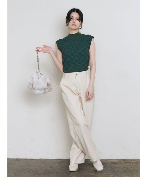 MURUA（ムルーア）の「2WAYフェイクファーバッグ（ハンドバッグ・レディース・ベージュ/ブルー・FREE）」の16枚目の写真