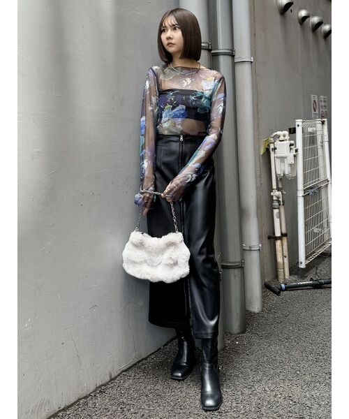 MURUA（ムルーア）の「2WAYフェイクファーバッグ（ハンドバッグ・レディース・ベージュ/ブルー・FREE）」の8枚目の写真