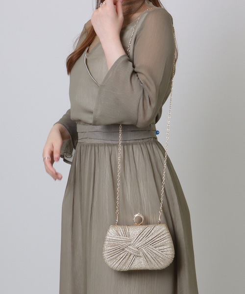 Lace Ladies(レースレディース)の「ビジューリング付き ラメ ギャザー 2WAY コンパクト バッグ(クラッチバッグ・レディース・シルバー/ブラック/ベージュ・FREE)」の6枚目の写真