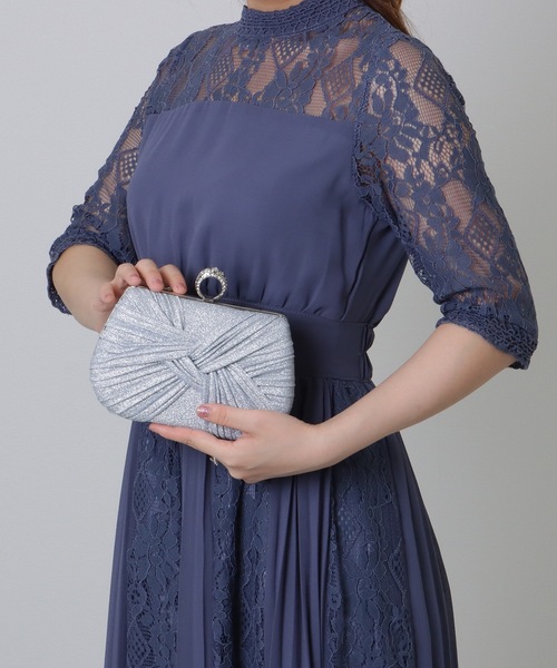 Lace Ladies(レースレディース)の「ビジューリング付き ラメ ギャザー 2WAY コンパクト バッグ(クラッチバッグ・レディース・シルバー/ブラック/ベージュ・FREE)」の13枚目の写真