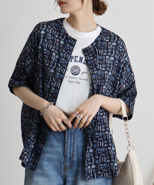 ブラウス シャツ EMAGO リンゴ水彩総柄プリントブラウス レディース EMAGO リンゴ水彩総柄プリントブラウス（シャツ/ブラウス