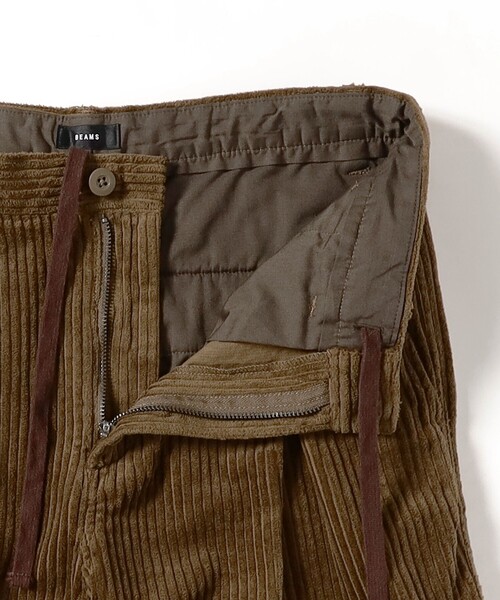 BEAMS(ビームス)の「ワイド コーデュロイパンツ(その他パンツ・メンズ・ダークブラウン/ネイビー・S/M/L/XL)」の16枚目の写真