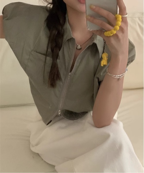 Jasmine Grandiflorum（ジャスミングランディフローラム）の「【Jasmine】バルーンスリーブシャツブラウス (SS)（シャツ/ブラウス・レディース・ブラック/ホワイト/ライトグリーン・FREE）」の15枚目の写真