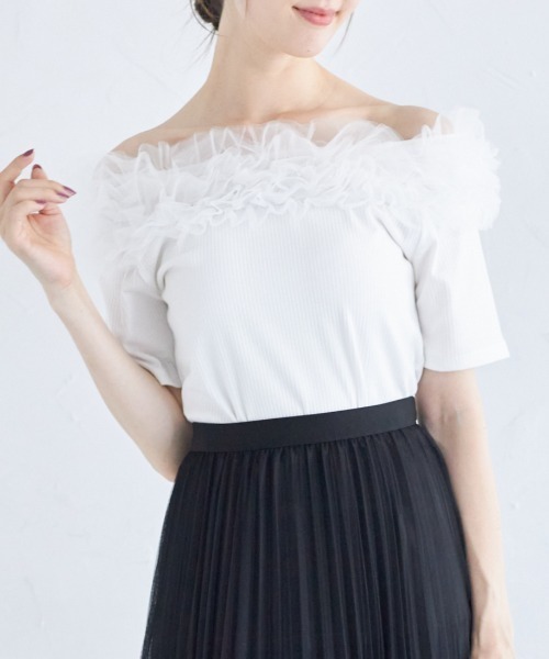 tocco closet（トッコ　クローゼット）の「チュールフリルカットプルオーバー（Tシャツ/カットソー・レディース・オフホワイト/ブラック・M）」の3枚目の写真