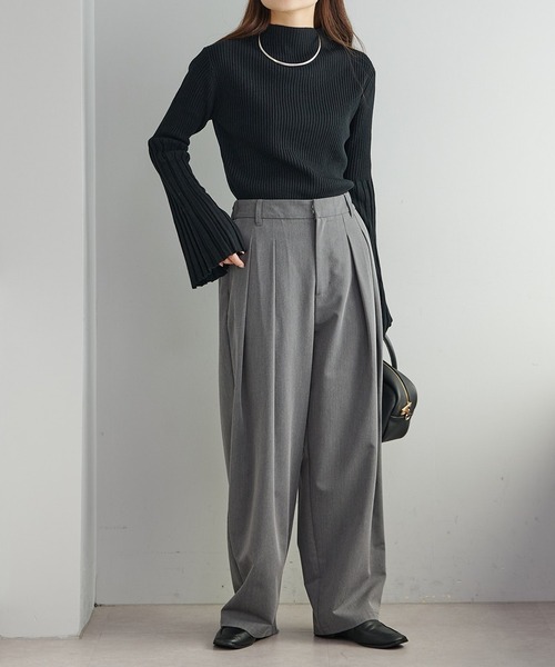 PUAL CE CIN（ピュアルセシン）の「フレアスリーブハイネック