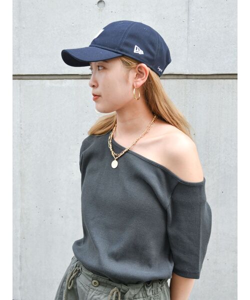 Ungrid(アングリッド)の「ワンショルテレコTee(Tシャツ/カットソー・レディース・オレンジ/オフホワイト/チャコールグレー・FREE)」の9枚目の写真