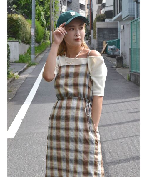 Ungrid(アングリッド)の「ワンショルテレコTee(Tシャツ/カットソー・レディース・オレンジ/オフホワイト/チャコールグレー・FREE)」の5枚目の写真