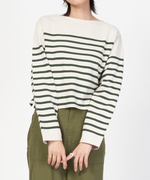 ORCIVAL(オーシバル)の「BOAT NECK L/S CROPPED PULLOVER(Tシャツ/カットソー・レディース・ホワイト×ネイビー/ベージュ系その他/ホワイト×ブルー/グレー系その他・1/2)」の4枚目の写真