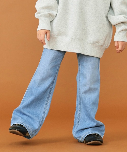 Lee(リー)の「Lee/リー【110-150cm】キッズ フレアーデニムパンツ(デニムパンツ・キッズ・ブルー/ライトインディゴブルー・110/120/130/140/150/160)」の15枚目の写真