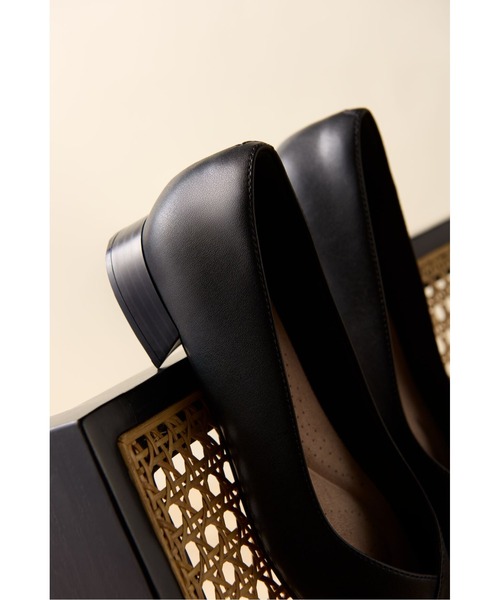 Clarks(クラークス)の「Natalyn Wish / ナタリンウィッシュ(ブラックレザー)(パンプス・レディース・ブラック・UK5/UK6/UK4/UK3/UK3.5/UK4.5/UK5.5)」の13枚目の写真