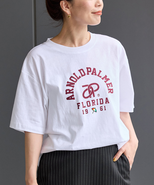 Arnold Palmer（アーノルドパーマー）の「Arnold Palmer/アーノルド パーマー 別注 graphic t（Tシャツ/カットソー・レディース・ブラック/ブルー系その他/ボルドー・LARGE/MEDIUM）」の3枚目の写真