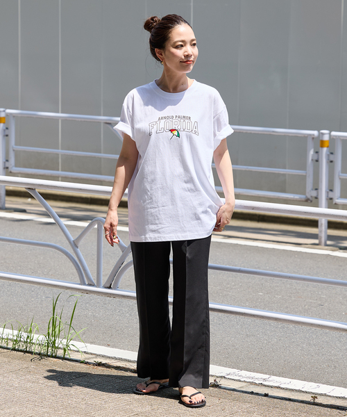 Arnold Palmer（アーノルドパーマー）の「Arnold Palmer/アーノルド パーマー 別注 graphic t（Tシャツ/カットソー・レディース・ブラック/ブルー系その他/ボルドー・LARGE/MEDIUM）」の4枚目の写真