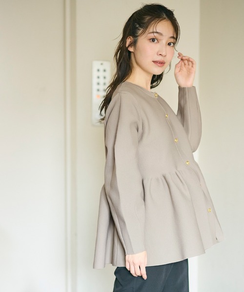 coca（coca）（コカ）の「金ボタン フレアニットカーディガン（カーディガン/ボレロ・レディース・ライトベージュ/ブラック/グレイッシュベージュ・M/L/S）」の9枚目の写真