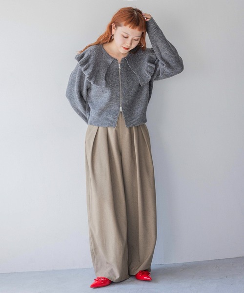 LOWRYS FARM（ローリーズファーム）の「バルーンタックパンツ（その他パンツ・レディース・ライトベージュ/ダークベージュ/ブラック・マルチサイズ）」の3枚目の写真