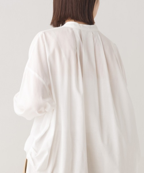 OMNES(オムネス)の「綿レーヨン後ろタックコクーンシャツ(シャツ/ブラウス・レディース・ピンク/ブラック/ホワイト・FREE)」の5枚目の写真
