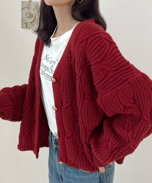 Futier land（フューティアランド）の「上品な大人レディ。ゴールドボタンニットカーディガン（カーディガン/ボレロ・レディース・ブラウン/ボルドー/オフホワイト/チャコールグレー・FREE）」の5枚目の写真