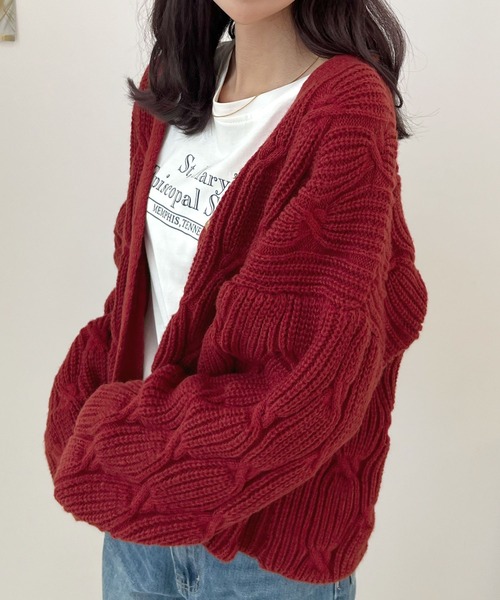 Futier land（フューティアランド）の「上品な大人レディ。ゴールドボタンニットカーディガン（カーディガン/ボレロ・レディース・ブラウン/ボルドー/オフホワイト/チャコールグレー・FREE）」の6枚目の写真