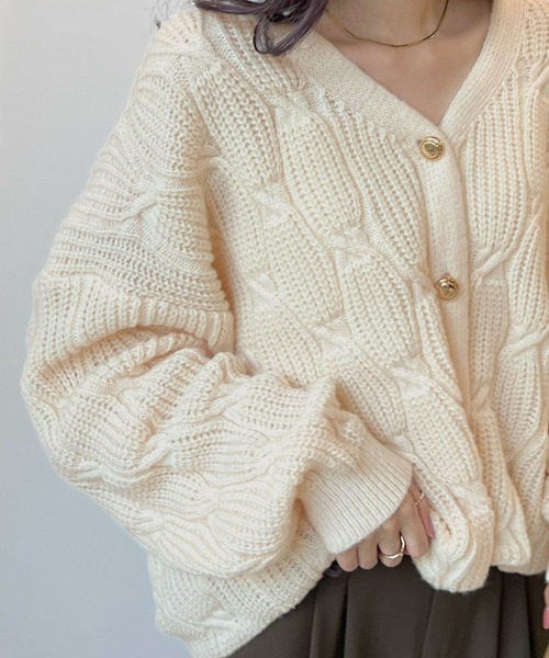 Futier land（フューティアランド）の「上品な大人レディ。ゴールドボタンニットカーディガン（カーディガン/ボレロ・レディース・ブラウン/ボルドー/オフホワイト/チャコールグレー・FREE）」の13枚目の写真