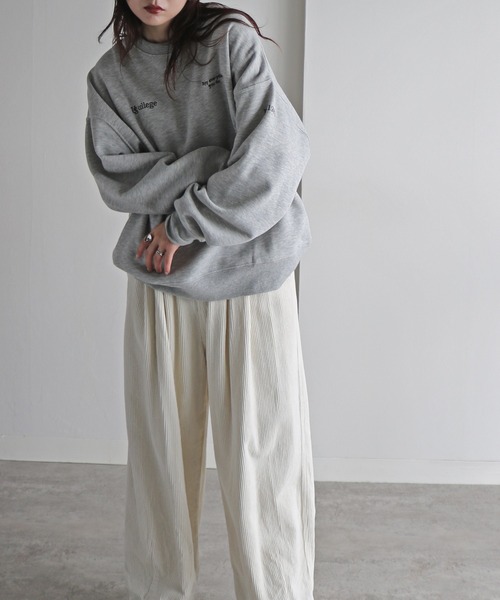 COURO（コウロ）の「テキスト刺繍ルーズシルエットスウェット（スウェット・レディース・グレー系/オートミール/チャコール/ブラック系/ネイビー/ホワイト/グレー系1/ブラック系1・M/L/XL）」の22枚目の写真