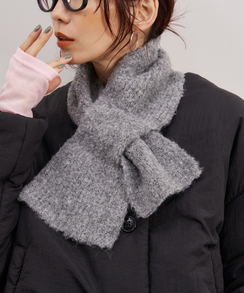 Auntie Rosa Holiday（アンティローザホリデー）の「ブークレショートマフラー（マフラー・レディース・ブラウン/グレー/ブラック・FREE）」の5枚目の写真