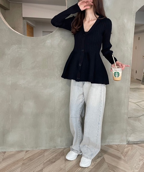 Amy(アミィー)の「ペプラムニットカーディガン(カーディガン/ボレロ・レディース・ブラック・LARGE/MEDIUM)」の3枚目の写真