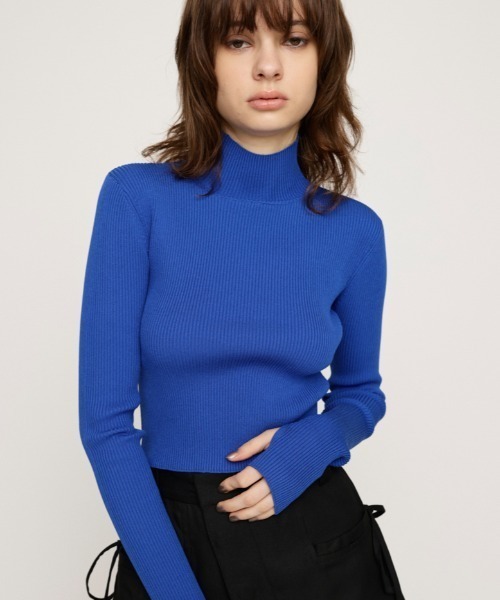 SLY(スライ)の「BASIC HG KNIT TOPS ベーシック ハイゲージ ニット トップス(ニット/セーター・レディース・ブルー/オフホワイト/ブラック/オレンジ/ダークグレー・FREE)」の4枚目の写真