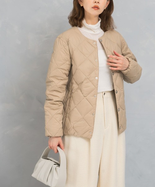 TAION(タイオン)の「TAION CREW NECK DOWN JACKET(ダウンジャケット/コート・レディース・ネイビー/オフホワイト/ベージュ系その他/オリーブ/ブラック・MEDIUM/SMALL)」の3枚目の写真