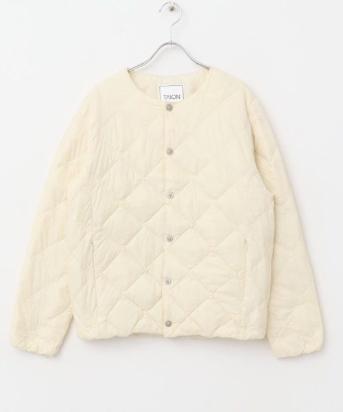 TAION(タイオン)の「TAION CREW NECK DOWN JACKET(ダウンジャケット/コート・レディース・ネイビー/オフホワイト/ベージュ系その他/オリーブ/ブラック・MEDIUM/SMALL)」の2枚目の写真