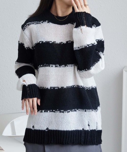 MAISON DE THERESE(メゾン ド テレーズ)の「配色ボーダー ルーズシルエット ニット(ニット/セーター・レディース・ブルー/ブラック・FREE)」の4枚目の写真