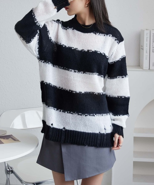 MAISON DE THERESE(メゾン ド テレーズ)の「配色ボーダー ルーズシルエット ニット(ニット/セーター・レディース・ブルー/ブラック・FREE)」の5枚目の写真