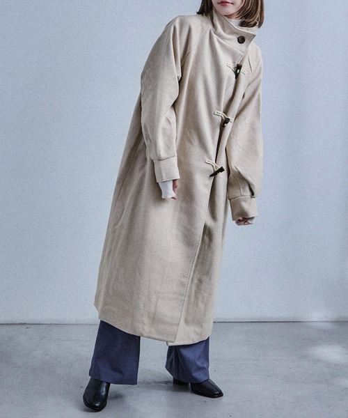 Fashion Letter(ファッションレター)の「スタンドカラー ロングシャギー ダッフルコート(ダッフルコート・レディース・アイボリー/ブラウン/チャコールグレー/ブラック・M)」の10枚目の写真