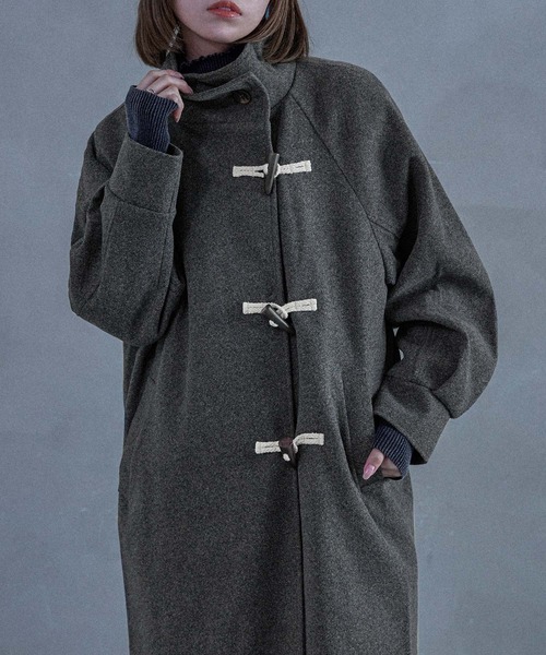 Fashion Letter(ファッションレター)の「スタンドカラー ロングシャギー ダッフルコート(ダッフルコート・レディース・アイボリー/ブラウン/チャコールグレー/ブラック・M)」の17枚目の写真