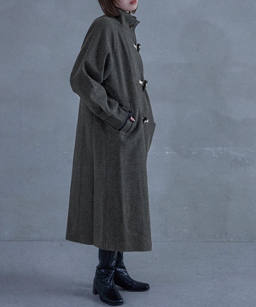 Fashion Letter(ファッションレター)の「スタンドカラー ロングシャギー ダッフルコート(ダッフルコート・レディース・アイボリー/ブラウン/チャコールグレー/ブラック・M)」の14枚目の写真