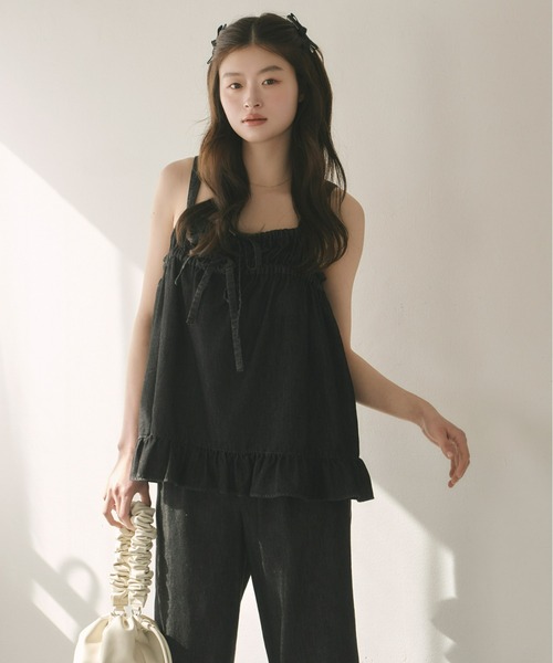 Olu.（オルドット）の「ギャザーフレアバックリボンデニムトップス[セットアップ可能]（Tシャツ/カットソー・レディース・ブラック/インディゴブルー・FREE）」の4枚目の写真