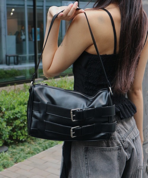 tinkerend(ティンカーエンド)の「Double Belt Shoulder Bag / ダブルベルトショルダーバッグ 2WAY(ショルダーバッグ・レディース・ブラック・FREE)」の10枚目の写真