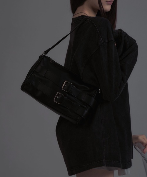 tinkerend(ティンカーエンド)の「Double Belt Shoulder Bag / ダブルベルトショルダーバッグ 2WAY(ショルダーバッグ・レディース・ブラック・FREE)」の12枚目の写真