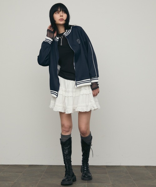 uyu.（ウユ）の「ボリュームフリルミニスカート（スカート・レディース・アイボリー/ブラック・FREE）」の6枚目の写真