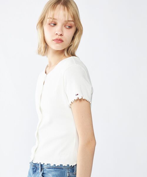 tommy jeans(トミー ジーンズ)の「リブショートスリーブトップ(Tシャツ/カットソー・レディース・ホワイト/ブラック・MEDIUM/SMALL/X-SMALL/LARGE)」の4枚目の写真