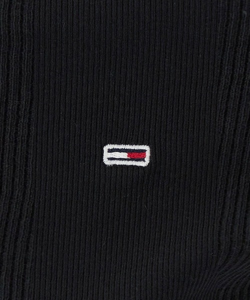 tommy jeans(トミー ジーンズ)の「リブショートスリーブトップ(Tシャツ/カットソー・レディース・ホワイト/ブラック・MEDIUM/SMALL/X-SMALL/LARGE)」の11枚目の写真