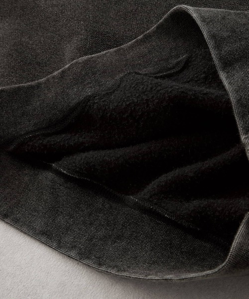 EMMA CLOTHES（エマクローズ）の「ヴィンテージメイク メタルロゴプリント スタンドハーフジップスウェット（スウェット・メンズ・チャコールグレー/ブラック・M/L）」の15枚目の写真