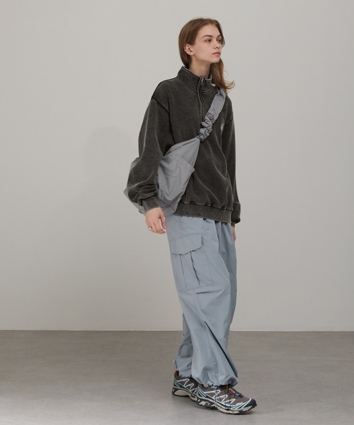 EMMA CLOTHES（エマクローズ）の「ヴィンテージメイク メタルロゴプリント スタンドハーフジップスウェット（スウェット・メンズ・チャコールグレー/ブラック・M/L）」の21枚目の写真