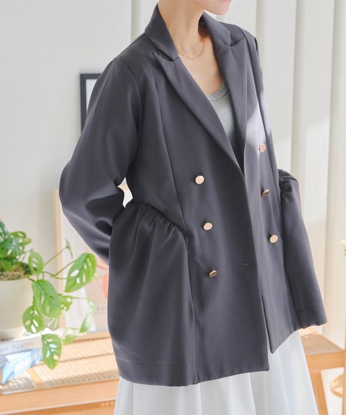 KOBE LETTUCE（コウベレタス）の「バルーンペプラムダブルボタンジャケット（テーラードジャケット・レディース・ベージュ/ネイビー/チャコール・M）」の9枚目の写真