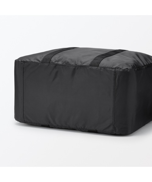 無印良品(ムジルシリョウヒン)の「たためる 撥水横型ボストンバッグ(ボストンバッグ・レディース・ダークベージュ/ブラック・FREE)」の5枚目の写真