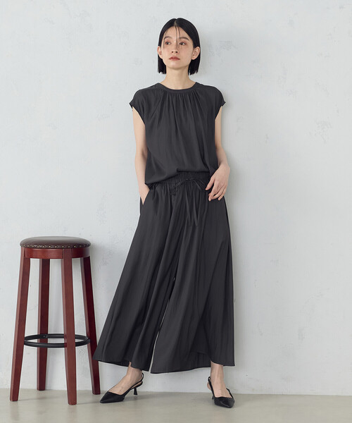 COMME CA ISM（コムサイズム）の「ゆるっとろみ スカーチョ / セットアップ対応（その他パンツ・レディース・ブラック/カーキ/ダークブラウン・MEDIUM/LARGE）」の8枚目の写真
