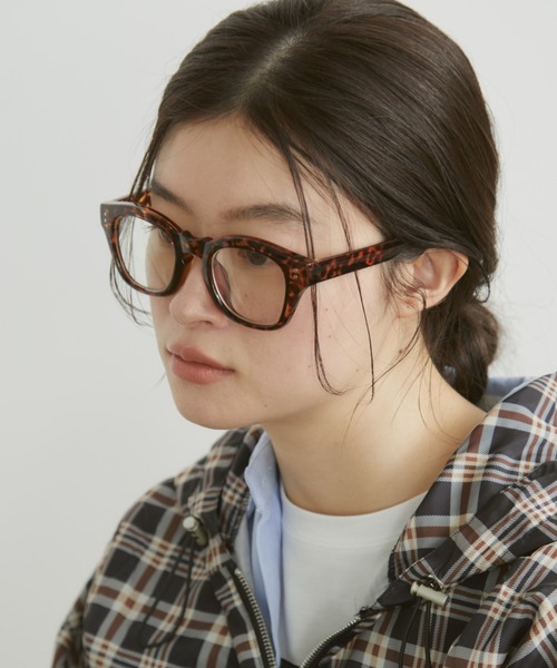 MERLOT（メルロー）の「ウェリントンメガネ/UVカット（メガネ・レディース・ブラウン/ブラック・FREE）」の5枚目の写真