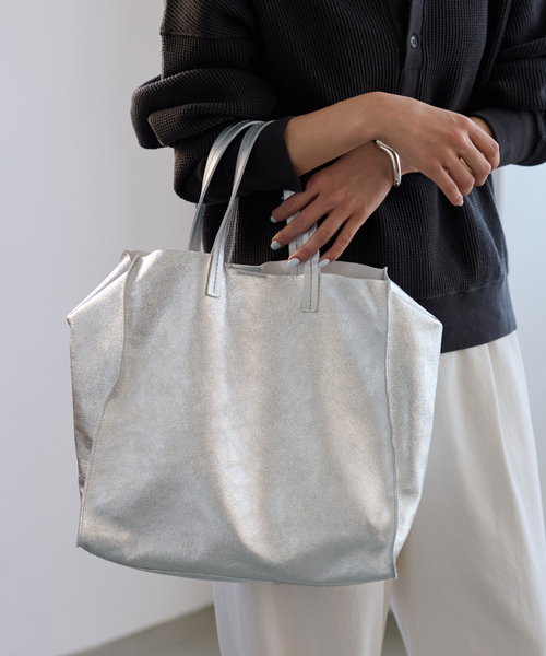 AULENTTI/オウレンティ インナーバッグ付きショルダーバッグ（トート