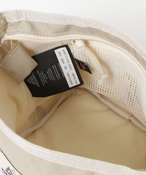 GREGORY（グレゴリー）の「イージーショルダー EASY SHOULDER サンドベージュ（ショルダーバッグ・メンズ・サンドベージュ・ONE SIZE）」の4枚目の写真