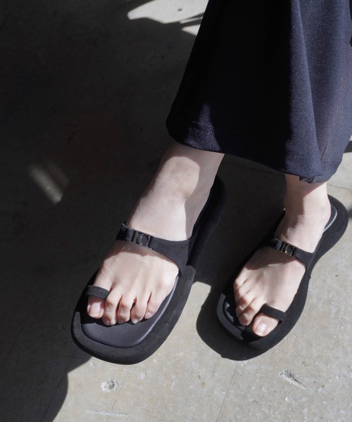 セール】LOGO TOE LOOP FLIP FLOP（サンダル）｜LOW CLASSIC